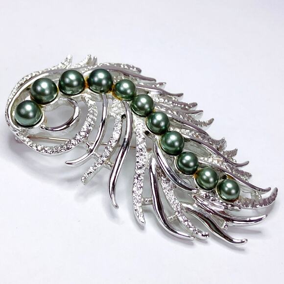 VTG Signed Sarah Coventry 60s Silver Tone Feather Brooch Green Faux Pearls - Picture 5 of 14